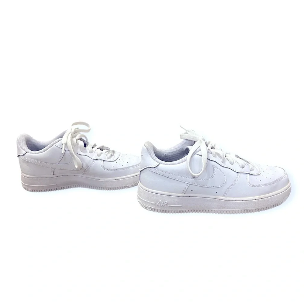 Nike Air Force 1 Low in White- Size 7Y, Woman’s 8.5